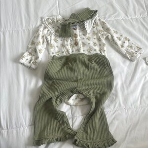Floral Baby Outfit with Green Pants